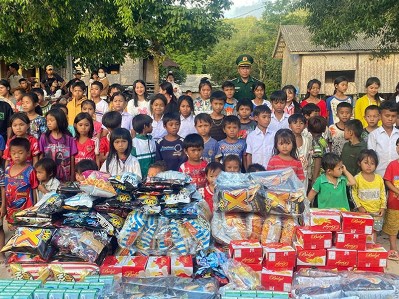 Hình ảnh bảo vệ người chơi dưới tuổi vị thành niên